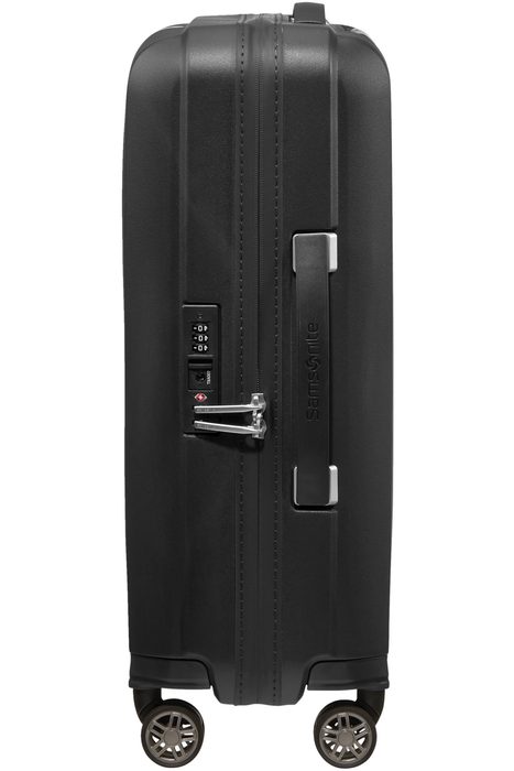 Nesmí chybět integrovaný TSA zámek pro bezpečné cestování mezi kontinenty. SAMSONITE, NESMÍ CHYBĚT INTEGROVANÝ TSA ZÁMEK PRO BEZPEČNÉ CESTOVÁNÍ MEZI KONTINENTY. - PŘÍRUČNÍ ZAVAZADLA - CESTOVNÍ KUFRY A TAŠKY