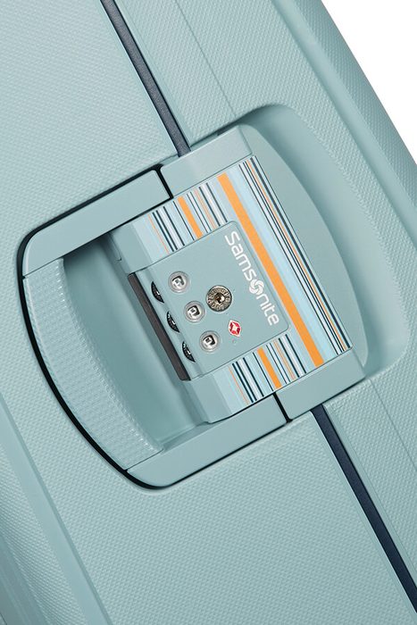 Samsonite uspěl ve výrobě extrémně lehké polypropylenové kolekce na tříbodové zamykání, a to díky revolučnímu, polypropylenovému materiálu Flowlite. SAMSONITE, SAMSONITE USPĚL VE VÝROBĚ EXTRÉMNĚ LEHKÉ POLYPROPYLENOVÉ KOLEKCE NA TŘÍBODOVÉ ZAMYKÁNÍ, A TO DÍKY REVOLUČNÍMU, POLYPROPYLENOVÉMU MATERIÁLU FLOWLITE. - ŠKRUPINOVÉ KUFRE - CESTOVNÉ KUFRE A TAŠKY
