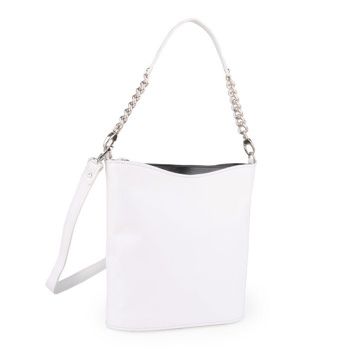 Můžete ji nosit přes rameno, v ruce i crossbody. Součástí jsou dva odnímatelné popruhy. SNĚŽKA NÁCHOD, MŮŽETE JI NOSIT PŘES RAMENO, V RUCE I CROSSBODY. SOUČÁSTÍ JSOU DVA ODNÍMATELNÉ POPRUHY. - KABELKY PŘES RAMENO - KABELKY