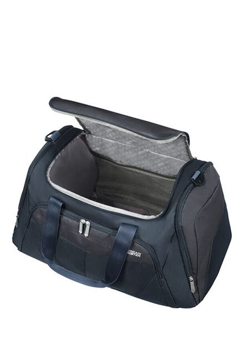 Hlavná priehradka je uzatvárateľná pomocou dvojcestného zipsom. AMERICAN TOURISTER, HLAVNÁ PRIEHRADKA JE UZATVÁRATEĽNÁ POMOCOU DVOJCESTNÉHO ZIPSOM. - CESTOVNÉ TAŠKY - CESTOVNÉ KUFRE A TAŠKY
