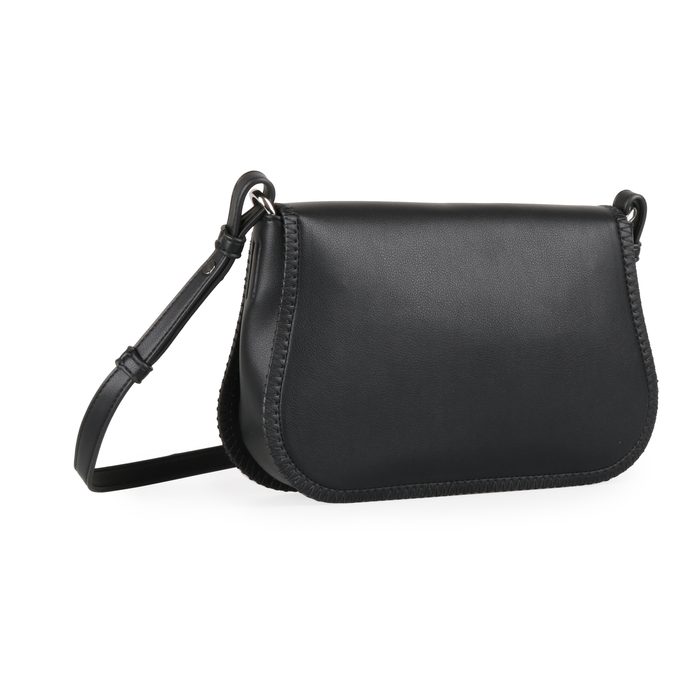 Je určena k nošení přes rameno i crossbody. Popruh je možné nastavit na maximální délku 125 cm. CALVIN KLEIN, JE URČENA K NOŠENÍ PŘES RAMENO I CROSSBODY. POPRUH JE MOŽNÉ NASTAVIT NA MAXIMÁLNÍ DÉLKU 125 CM. - CROSSBODY KABELKY - KABELKY