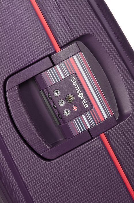 Samsonite uspěl ve výrobě extrémně lehké polypropylenové kolekce na tříbodové zamykání, a to díky revolučnímu, polypropylenovému materiálu Flowlite. SAMSONITE, SAMSONITE USPĚL VE VÝROBĚ EXTRÉMNĚ LEHKÉ POLYPROPYLENOVÉ KOLEKCE NA TŘÍBODOVÉ ZAMYKÁNÍ, A TO DÍKY REVOLUČNÍMU, POLYPROPYLENOVÉMU MATERIÁLU FLOWLITE. - ŠKRUPINOVÉ KUFRE - CESTOVNÉ KUFRE A TAŠKY