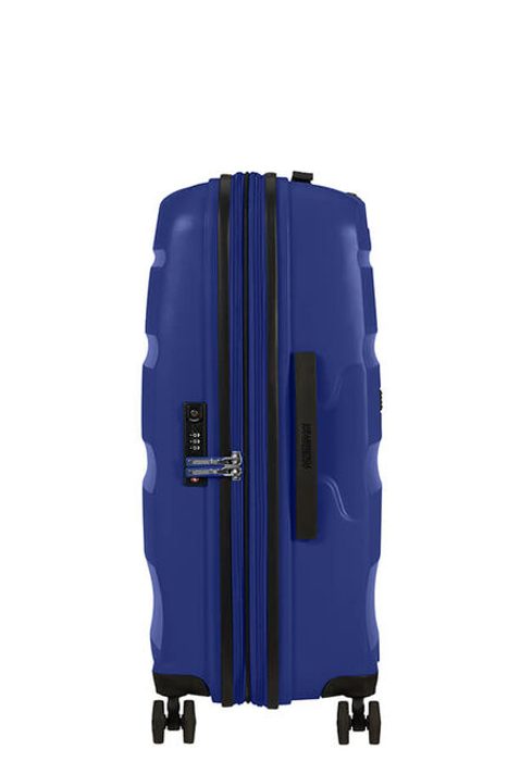 Samozřejmostí je integrovaný TSA zámek pro bezpečné cestování po celém světě. AMERICAN TOURISTER, SAMOZŘEJMOSTÍ JE INTEGROVANÝ TSA ZÁMEK PRO BEZPEČNÉ CESTOVÁNÍ PO CELÉM SVĚTĚ. - SKOŘEPINOVÉ KUFRY - CESTOVNÍ KUFRY A TAŠKY