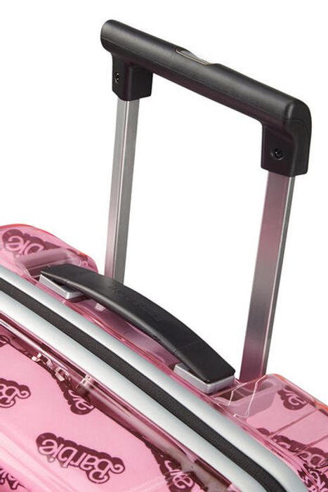 Samozřejmostí je horní a boční madlo a výsuvní dvojitá rukojeť s aretací. SAMSONITE, SAMOZŘEJMOSTÍ JE HORNÍ A BOČNÍ MADLO A VÝSUVNÍ DVOJITÁ RUKOJEŤ S ARETACÍ. - PŘÍRUČNÍ ZAVAZADLA - CESTOVNÍ KUFRY A TAŠKY