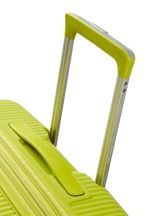Snadnou manipulaci umožňuje polohovatelná trolej s nastavitelnou délkou a dvě madla (horní a boční). AMERICAN TOURISTER, SNADNOU MANIPULACI UMOŽŇUJE POLOHOVATELNÁ TROLEJ S NASTAVITELNOU DÉLKOU A DVĚ MADLA (HORNÍ A BOČNÍ). - PŘÍRUČNÍ ZAVAZADLA - CESTOVNÍ KUFRY A TAŠKY