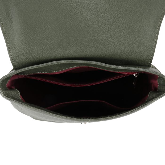 Uvnitř batohu najdete jednu otevřenou a jednu zipovou kapsičku na drobnosti. ELEGA BY DANA M, UVNITŘ BATOHU NAJDETE JEDNU OTEVŘENOU A JEDNU ZIPOVOU KAPSIČKU NA DROBNOSTI. - DÁMSKÉ BATOHY - BATOHY