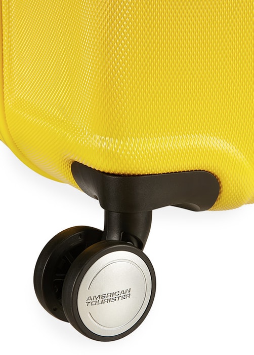 Součástí kufru jsou kvalitní, dvojitá kolečka otočná o 360°. AMERICAN TOURISTER, SOUČÁSTÍ KUFRU JSOU KVALITNÍ, DVOJITÁ KOLEČKA OTOČNÁ O 360°. - PŘÍRUČNÍ ZAVAZADLA - CESTOVNÍ KUFRY A TAŠKY