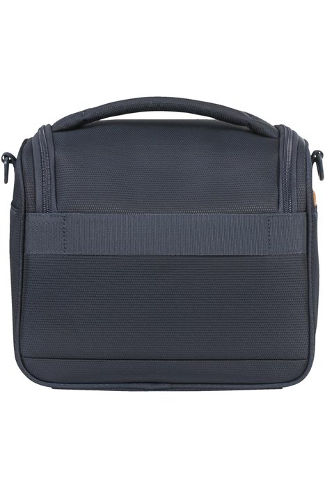 V její výbavě je stylová korková jmenovka a na zadní straně úchyt pro nasunutí na madlo kufru. SAMSONITE, V JEJÍ VÝBAVĚ JE STYLOVÁ KORKOVÁ JMENOVKA A NA ZADNÍ STRANĚ ÚCHYT PRO NASUNUTÍ NA MADLO KUFRU. - KOSMETICKÉ A TOALETNÍ TAŠKY - CESTOVNÍ KUFRY A TAŠKY