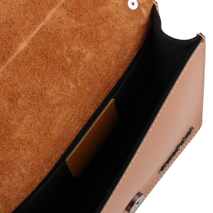 Vnútri je k dispozícii jedna otvorená kapsiška. MARINA GALANTI, VNÚTRI JE K DISPOZÍCII JEDNA OTVORENÁ KAPSIŠKA. - CROSSBODY KABELKY - KABELKY