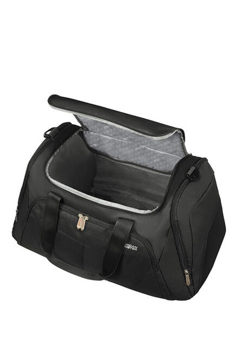 Hlavná priehradka je uzatvárateľná pomocou dvojcestného zipsom. AMERICAN TOURISTER, HLAVNÁ PRIEHRADKA JE UZATVÁRATEĽNÁ POMOCOU DVOJCESTNÉHO ZIPSOM. - CESTOVNÉ TAŠKY - CESTOVNÉ KUFRE A TAŠKY