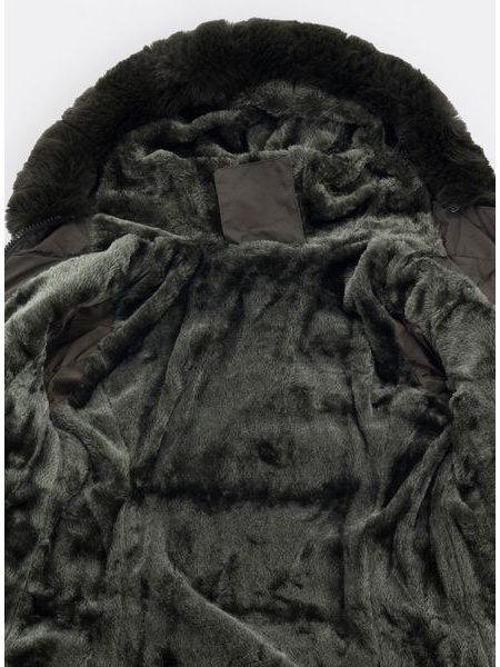 Dámska prešívaná zimná bunda s opaskom tmavozelená