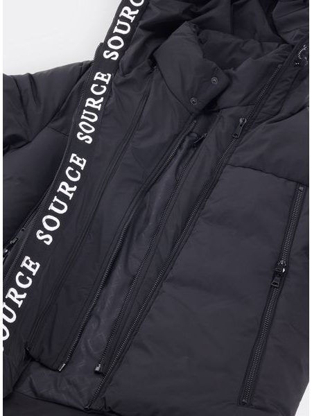 Pánska zimná bunda s kapucňou čierna