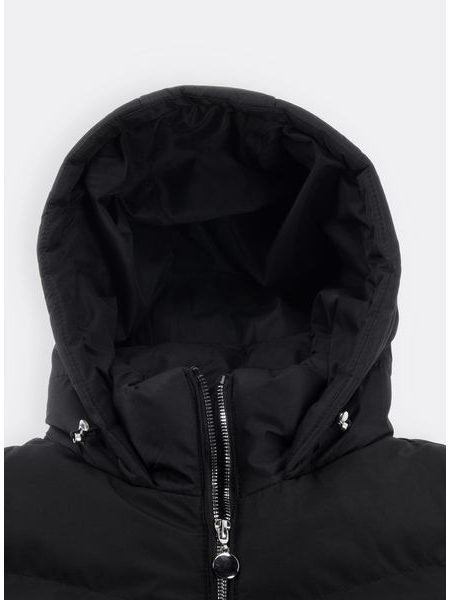 Dámska prešívaná bunda s kapucňou čierna