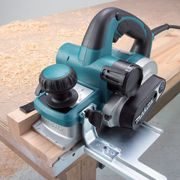 MAKITA KP0810C - HOBLÍK 82MM,1050W - HOBLÍKY - ELEKTRICKÉ NÁŘADÍ