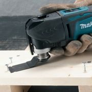 MAKITA TM3010C - MULTI TOOL 320W - MULTI BRUSKY - RENOVÁTORY (MULTITOOL) - ELEKTRICKÉ NÁŘADÍ