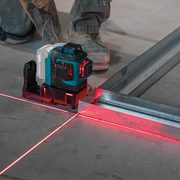 MAKITA SK700D - AKU ČÁROVÝ LASER, ČERVENÝ, LI-ION CXT 10,8/12V, BEZ AKU Z - LINIOVÉ LASERY - MĚŘÍCÍ TECHNIKA