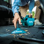 MAKITA DCL184Z - AKU-VYSAVAČ LI-ION LXT 18V,BEZ AKU Z - AKU VYSAVAČE, FUKARY - AKU NÁŘADÍ