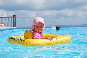 Jak zabezpečit bazén před dětmi