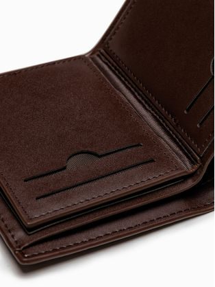 Črna usnjena denarnica trendovskega dizajna