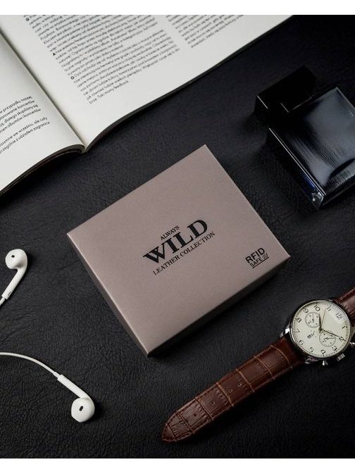 Elegantna svetlo rjava denarnica Always Wild