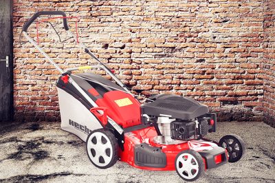 7 krokov k správnemu zazimovaniu benzínovej kosačky