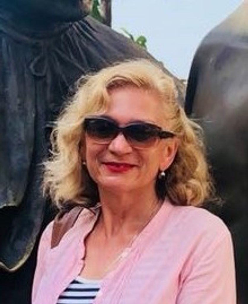 Ing. Jana Kůstková, ředitelka banky, 58 let