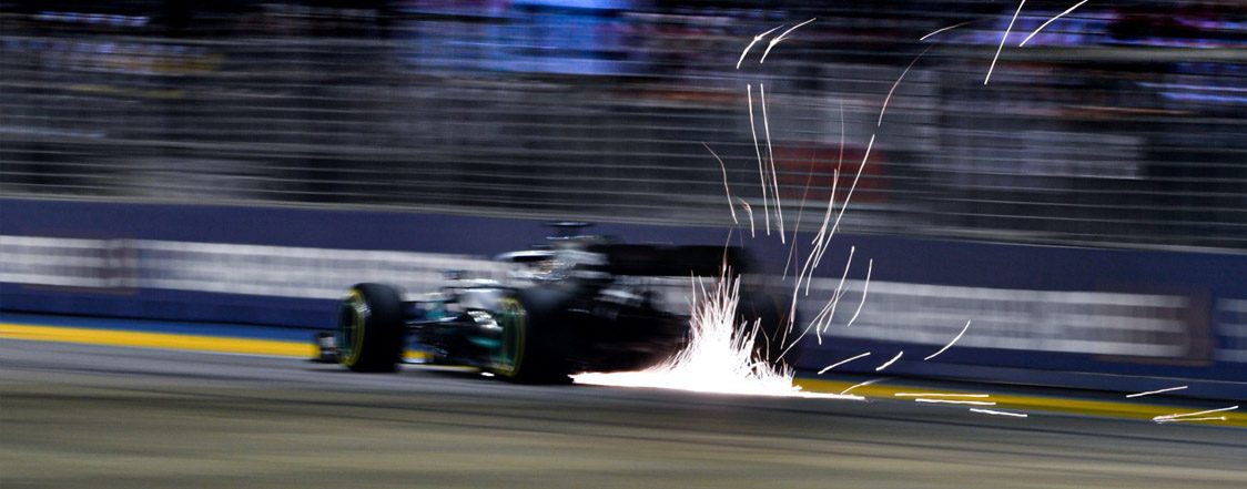 Mercedes-AMG Petronas Motorsport - 2019 - Lewis Hamilton | Collector's Edition