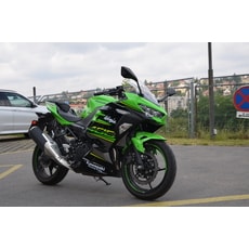 Kawasaki Ninja 400 KRT bazar