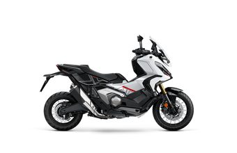 Honda X-ADV bílá shasta