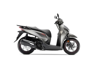 Honda SH300i matt ruthenium silver metallic Honda SH300i matt ruthenium silver metallic