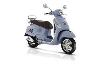 Vespa GTS 125ie ABS light blue