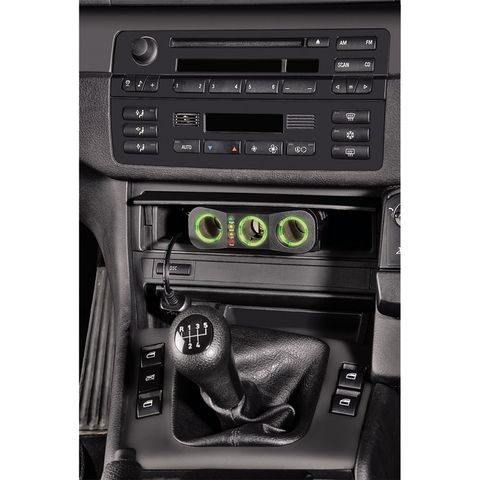 HAMA 3-WAY DISTRIBUTOR FOR THE CIGARETTE LIGHTER SOCKET, 12V, 8A, LED