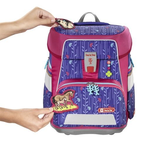 DOPLŇKOVÁ SADA OBRÁZKŮ MAGIC MAGS K AKTOVKÁM SPACE, KONÍCI