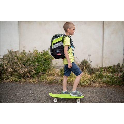 ŠKOLNÍ AKTOVKA TOUCH2 PRO PRVŇÁČKY - 4-DÍLNÝ SET, STEP BY STEP TRAKTOR, CERTIFIKÁT AGR