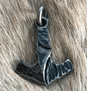 HALVOR, KOVANÉ THOROVO KLADÍVKO - VIKINGSKÉ AMULETY