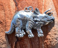 Triceratops prorsus, amulet, stříbro 925
