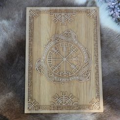 VEGVÍSIR nástěnná dekorace, deska 32 x 45 cm