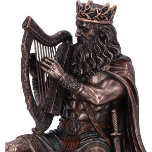 DAGDA KRÁL TUATHA DE DANANN 18.5CM - FIGURKY{% if kategorie.adresa_nazvy[0] != zbozi.kategorie.nazev %} - HOME DECOR{% endif %}