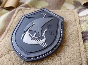 DRAKKAR V NOCI, 3D PATCH NÁŠIVKA, SUCHÝ ZIP - NÁŠIVKY - VOJENSKÉ{% if kategorie.adresa_nazvy[0] != zbozi.kategorie.nazev %} - BUSHCRAFT{% endif %}