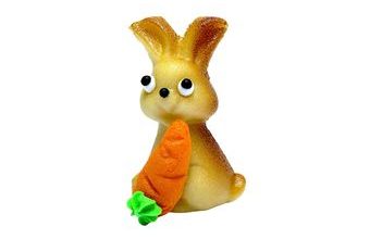 Zajíček s mrkvičkou - marcipánová figurka