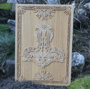 MJÖLLNIR WALL DECORATION PLAQUETTE 32 X 45 CM - HOLZFIGUREN