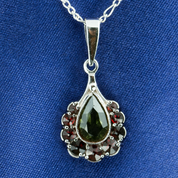 ARAWN, ANHÄNGER, MOLDAVIT, GRANAT, SILBER - MOLDAVITE