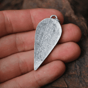 EAGLE ON ALMOND SHIELD, ZINC - MIDDLE AGES, OTHER PENDANTS