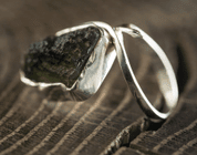 NATÜRLICHE MOLDAVIT, RING, SILBER 925 - MOLDAVITE