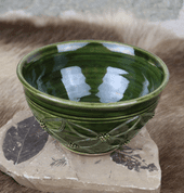 GREEN BOWL 13.5 CM - HISTORICAL CERAMICS