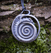 OUROBOROS, DRACHE, ZINNANHÄNGER - DRACHEN FANTASY AMULETTE