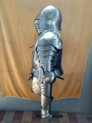 SUIT OF ARMOR, DECORATIVE WITH STANDER - VOLLRÜSTUNGEN