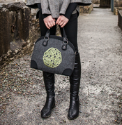 TOTE BAG WITH A CELTIC KNOT, WOOL, IRELAND - WOLLTASCHEN