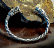 WOLF HEADS, VIKING BRACELET, BURG, GOTLAND, STERLING SILVER, 43 G - BRACELETS