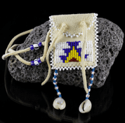 NATIVE AMERICAN BEADED NECK POUCH, INDIANS - NATIVE AMERICANS